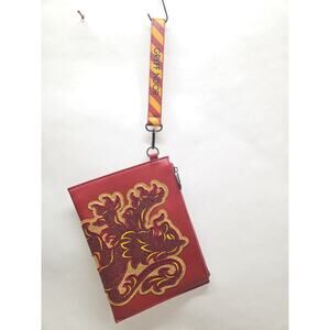 Danielle Nicole Wizarding World Harry Potter Gryffindor Wristlet Pouch